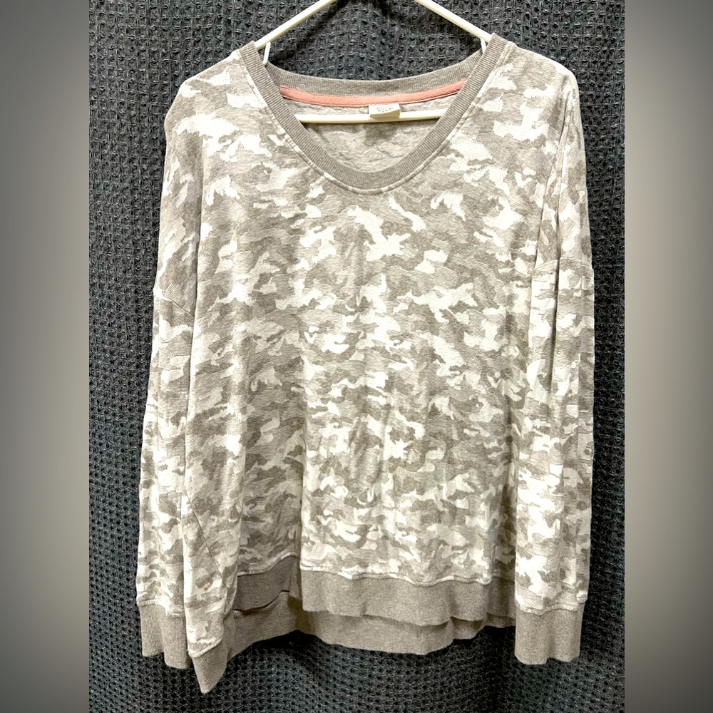 Matilda Jane Good Hart Cam Print Top Size XL
